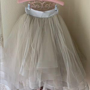 Gray tulle hi-low tulle skirt with lace crop top